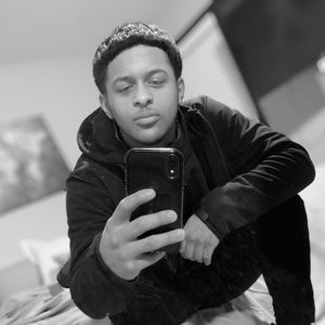 Meet your Posher, Aaron